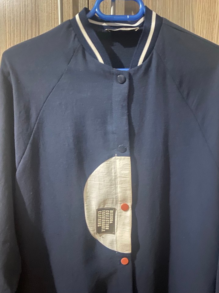 Lacivert mevsimlik hırka - Görsel 4