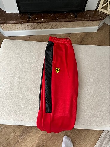 Puma Ferrari Serisi