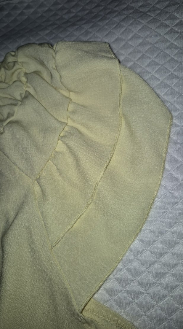 Sarı V Yaka Fırfırlı Bluz(Almanyadan) - Görsel 3