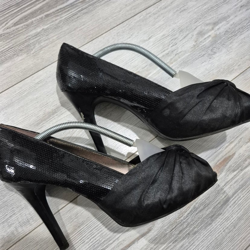 Siyah Parlak Stiletto Topuklu Kadın Ayakkabı - Görsel 2