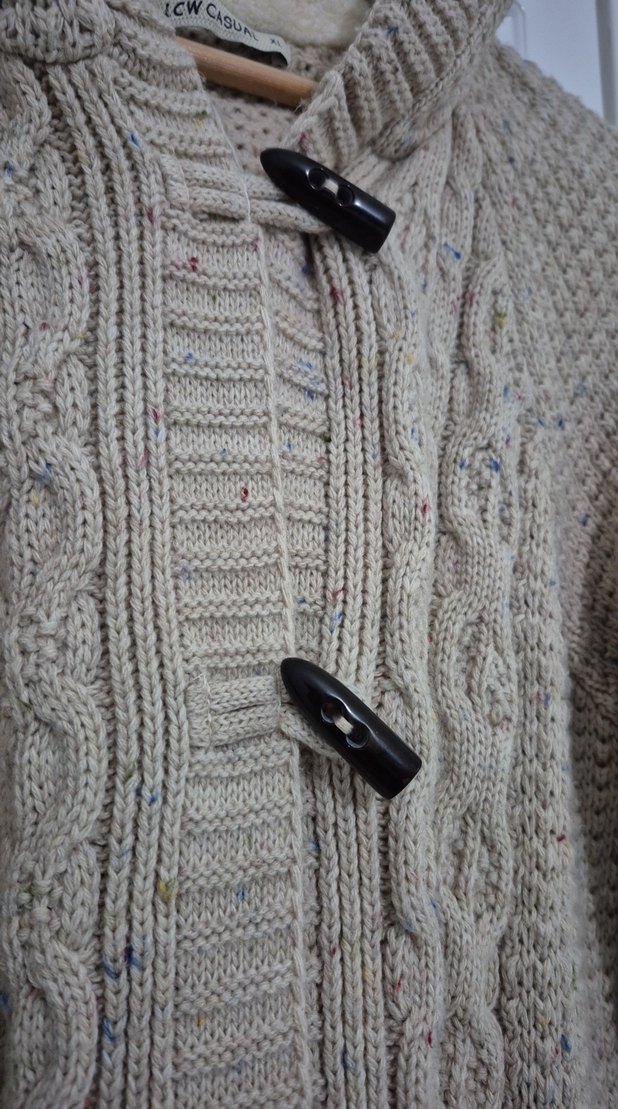 Kapüşonlu Bej Örgü Kadın Hırka - Görsel 2