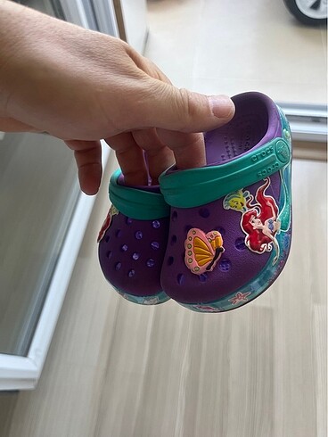 Crocs CROCS ÇOCUK TERLİK DENİZ KIZI ORJİNAL C5 20 21 NUMARA