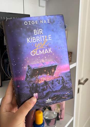 Özge Naz - Bir Kibritle Yok Olmak 3