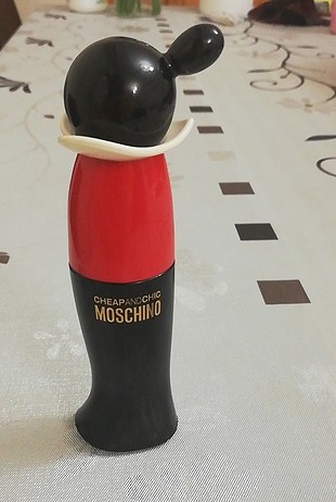 moschıno cheapandchıc parfüm