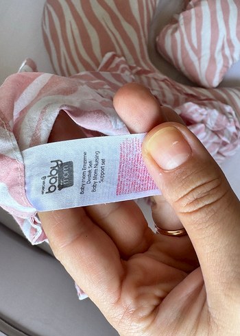 Pembe Zebra Desenli Hamile ve Emzirme Yastığı - Görsel 2