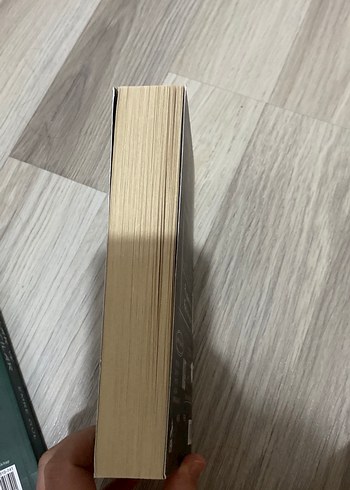 Yabancılar ve Yalancılar Roman Seti - Emre Göl - Görsel 5