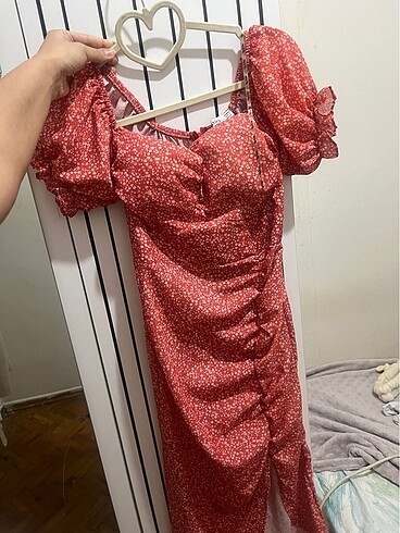 Mini elbise yırtmaclı