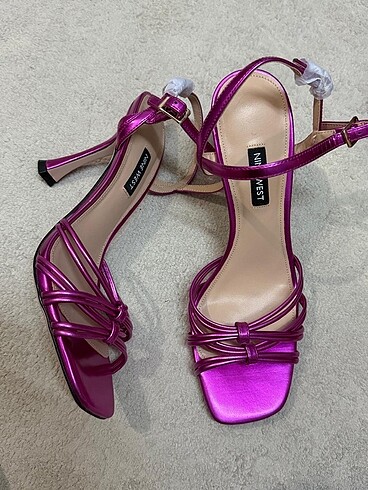 38 Beden Nine west