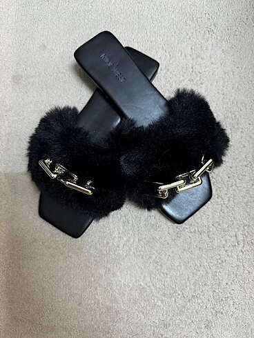 Nine West Nine west