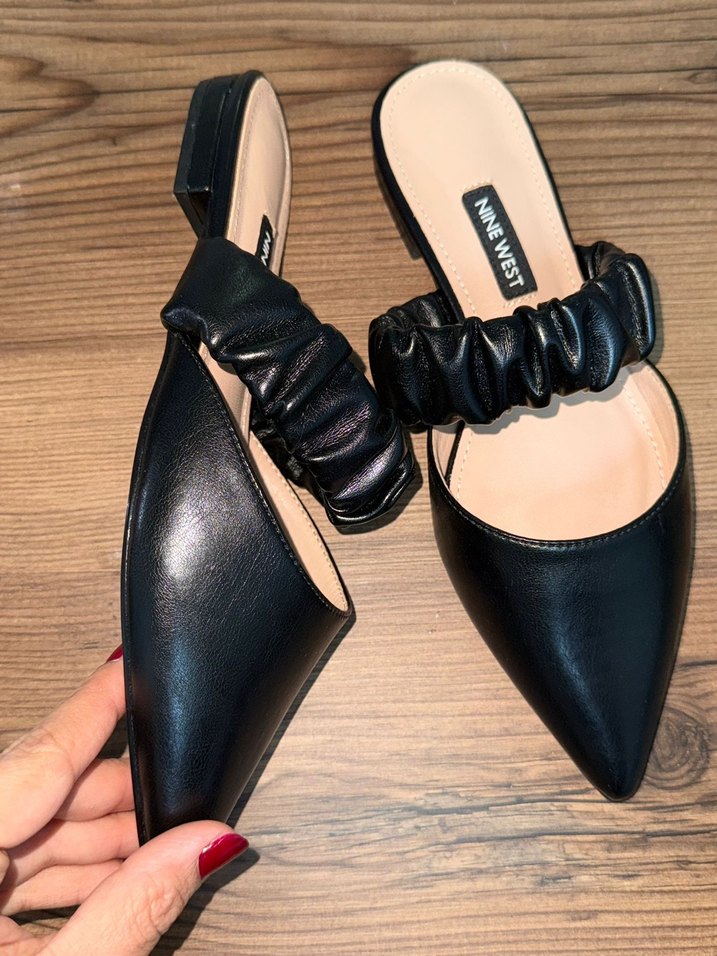 Düz Tabanlı Siyah Pileli Kadın Terlik - Görsel 3