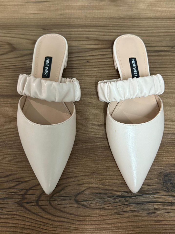 Beyaz Pileli Stiletto Terlik - Görsel 3