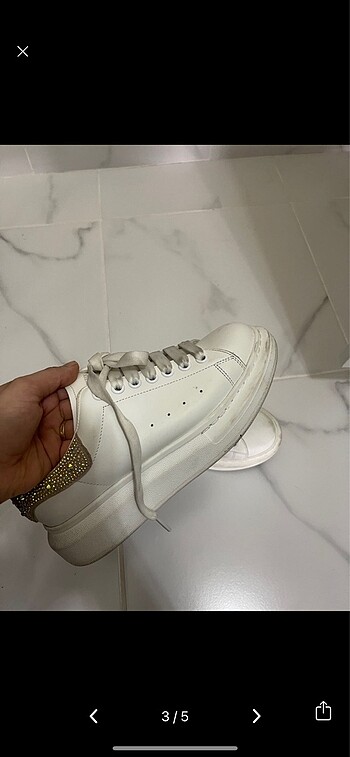 40 Beden Alexander McQueen
