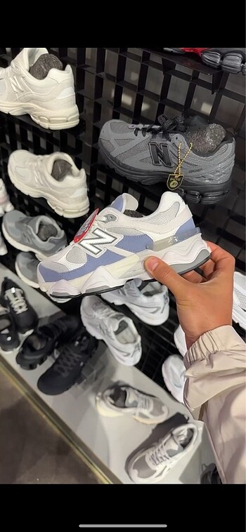 38 Beden beyaz Renk New Balance 9060