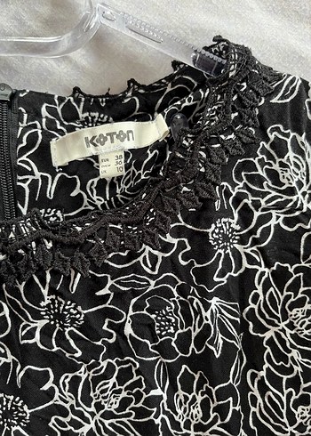 Dantel Detaylı Siyah Midi Elbise - Görsel 3