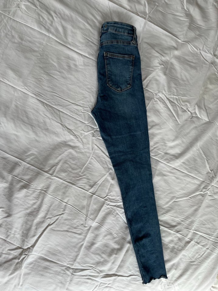 Kadın Mavi Denim Dar Kesim Midi Jean - Görsel 3