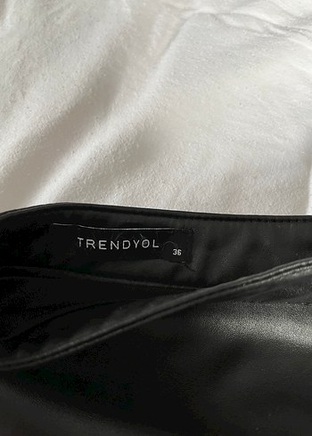 Nakışlı Siyah Deri Midi Etek - Görsel 3