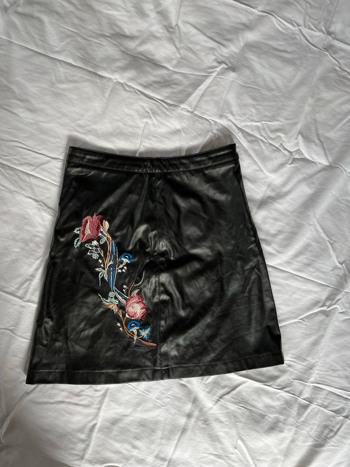 Nakışlı Siyah Deri Midi Etek - Görsel 2