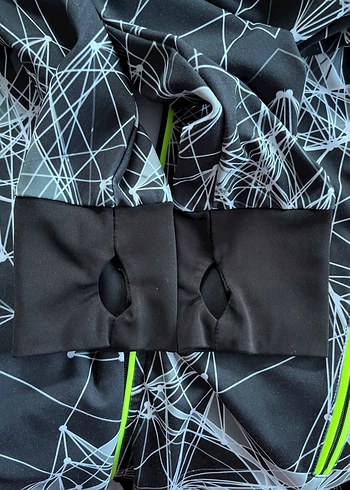 Siyah Baskılı Fermuarlı Kadın Spor Ceket - Görsel 4