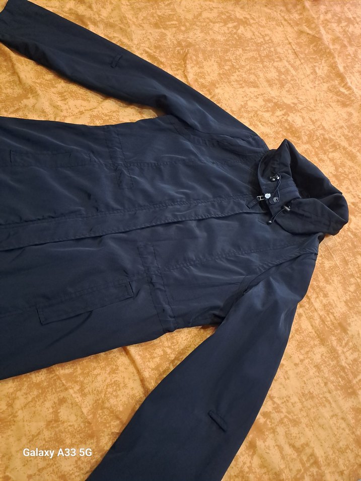 Kadın siyah yağmurluk - Görsel 4