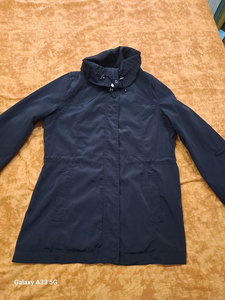 Kadın siyah yağmurluk - Görsel 2