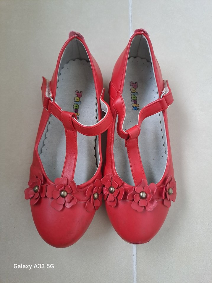 Kız Çocuk Kırmızı Çiçekli Tokalı Babet - Görsel 2