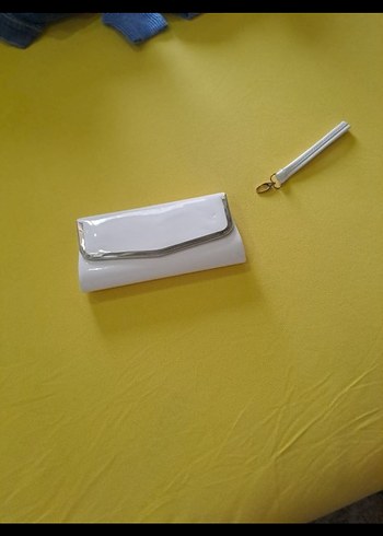 Beyaz Parlak Kadın Portföy Çanta
