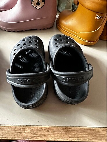 24 Beden Crocs