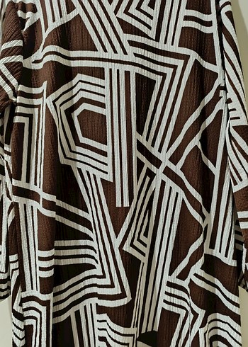 Zara Kahverengi Zebra Desenli Uzun Piliseli Elbise
