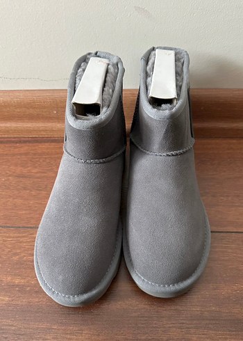 ugg 37