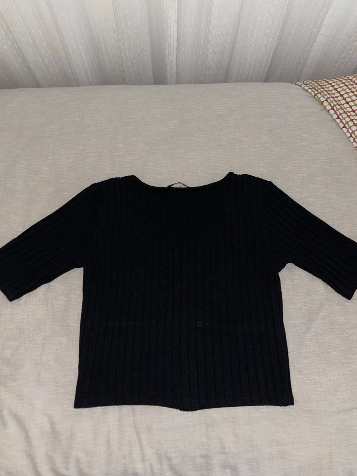 Düğmeli Siyah Kadın Hırka - Görsel 2