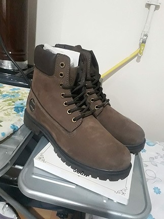 Dockers Hakiki Deri Bot