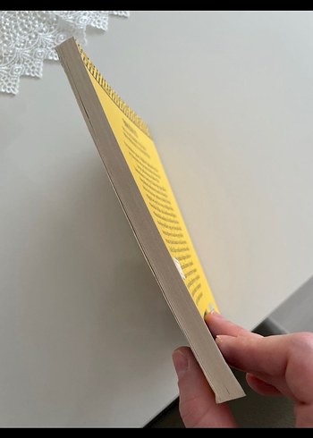 Bu Saatlerde Oluşan Bir Merakla Kitap - Görsel 2