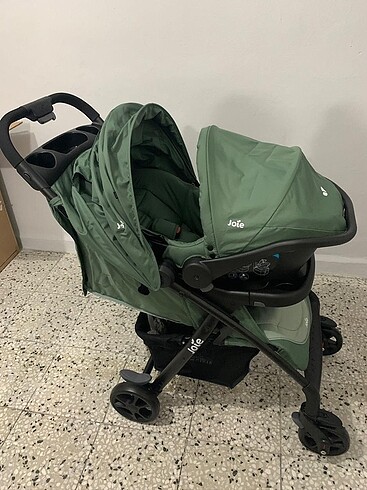 Joie Bebek arabası