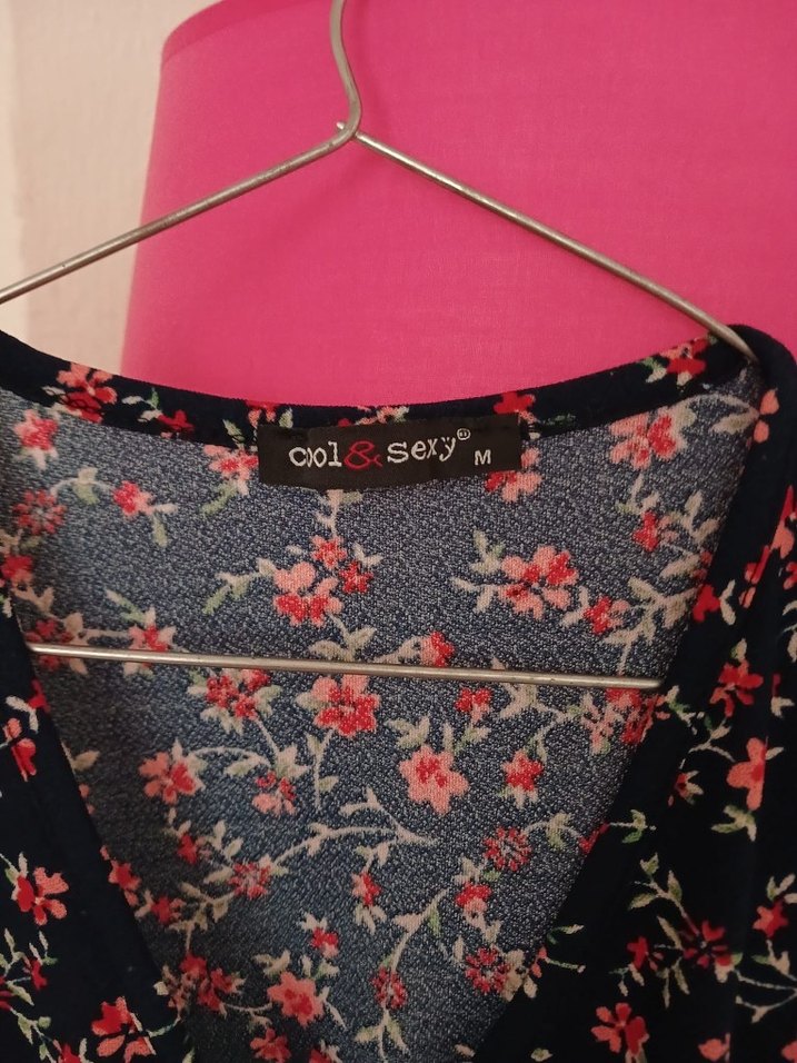 Çiçek Desenli V Yakalı Midi Elbise - Görsel 4