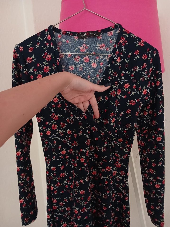 Çiçek Desenli V Yakalı Midi Elbise - Görsel 2