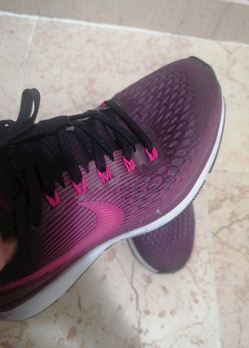 Nike Mor Bağcıklı Kadın Spor Ayakkabısı