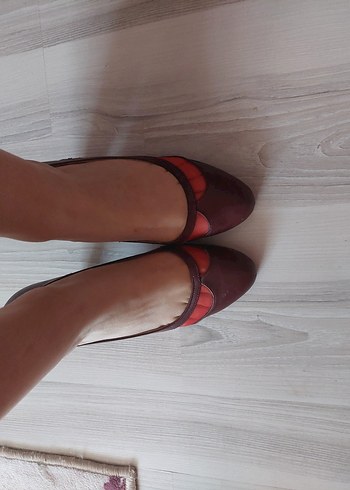 Bordo Pile Detaylı Stiletto Topuklu Kadın Ayakkabı