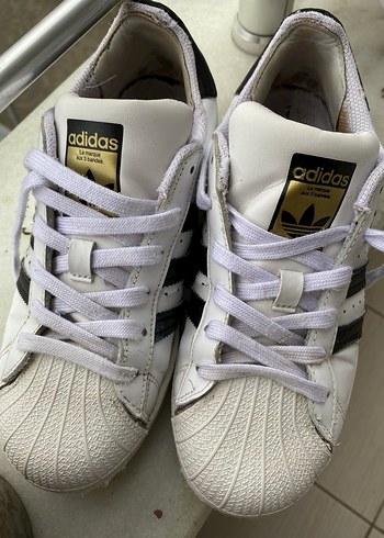 36 Beden Beyaz Adidas Kadın Spor Ayakkabı