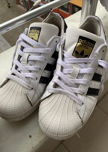 Beyaz Adidas Kadın Spor Ayakkabı