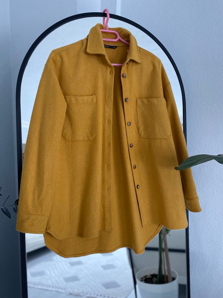 Düğmeli Sarı Rahat Kesim Kadın Gömlek - Görsel 2