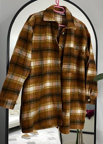 Düğmeli Kahverengi Kadın Gömlek - Görsel 2