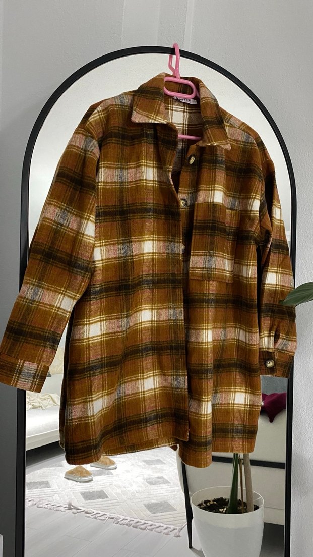 Düğmeli Kahverengi Kadın Gömlek - Görsel 2