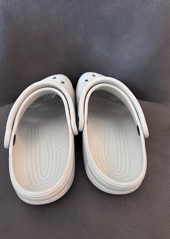 37 Beden Crocs Terlik