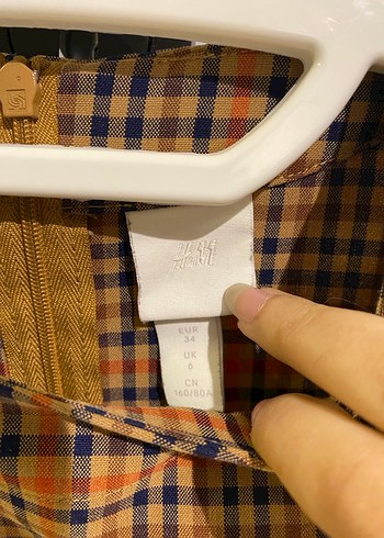 Uzun Kollu Düğmeli Kareli Midi Elbise - Görsel 2