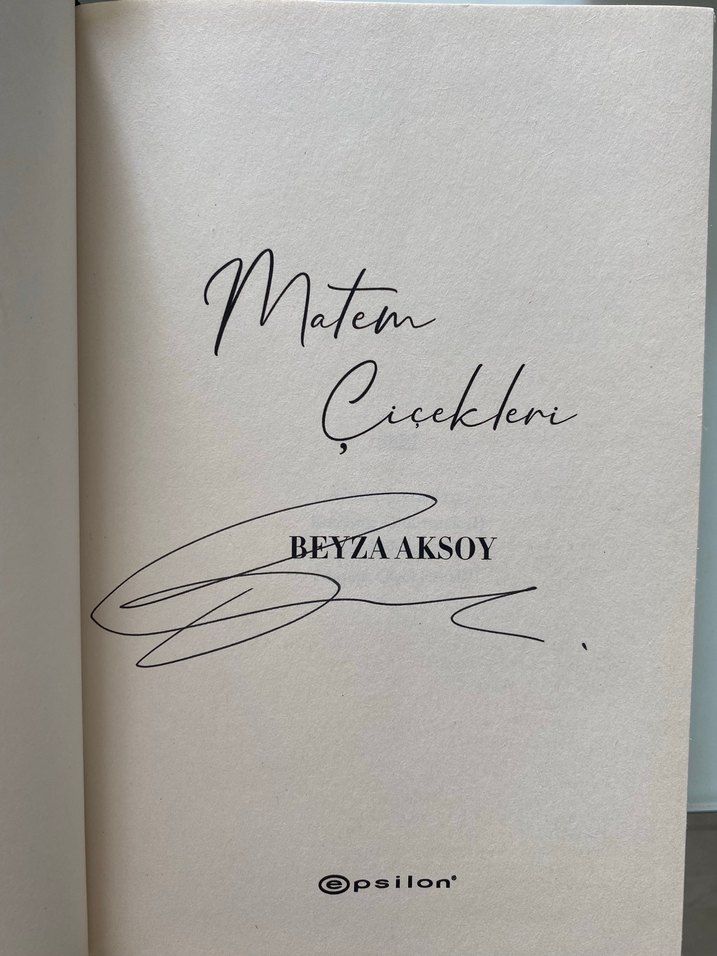 Beyza Aksoy - Masken Çiçekleri Romanı - Görsel 2