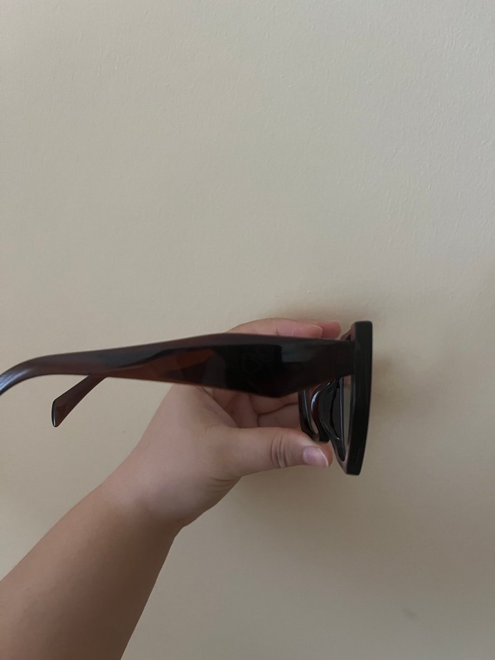 Kadın Siyah Şeffaf Gotik Gözlük - Görsel 2