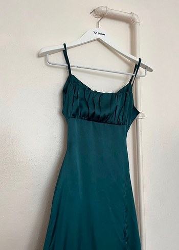 zümrüt yeşili Saten Uzun Askılı Elbise - Görsel 2