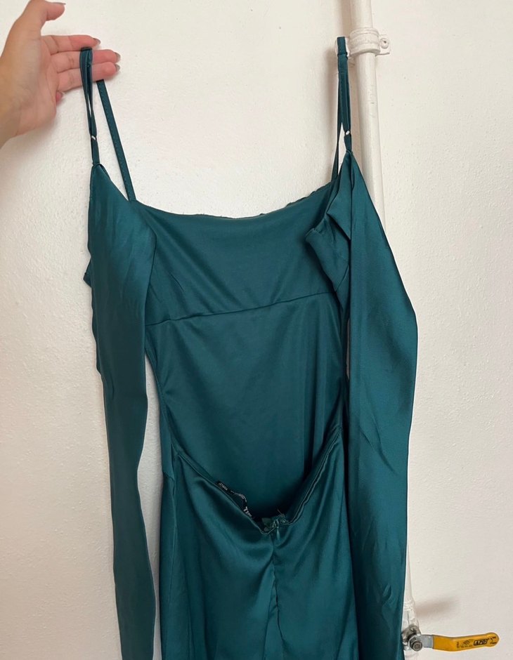 zümrüt yeşili Saten Uzun Askılı Elbise - Görsel 4