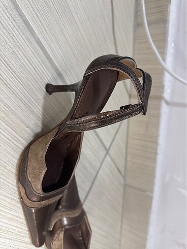Vintage süet detaylı topuklu ayakabı - Görsel 5