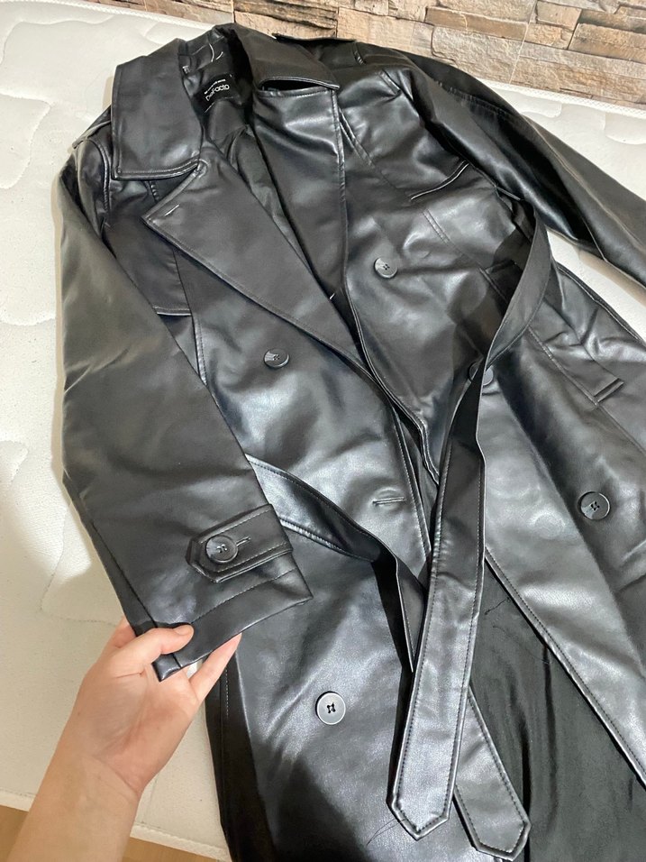 Siyah Uzun Deri Kadın Ceket - Görsel 3